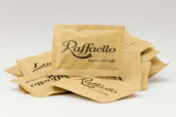 Příslušenství ke kávě - raffaello třtinový cukr4g